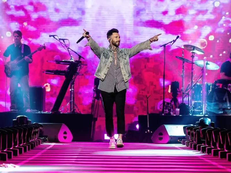 Maroon 5 tickets